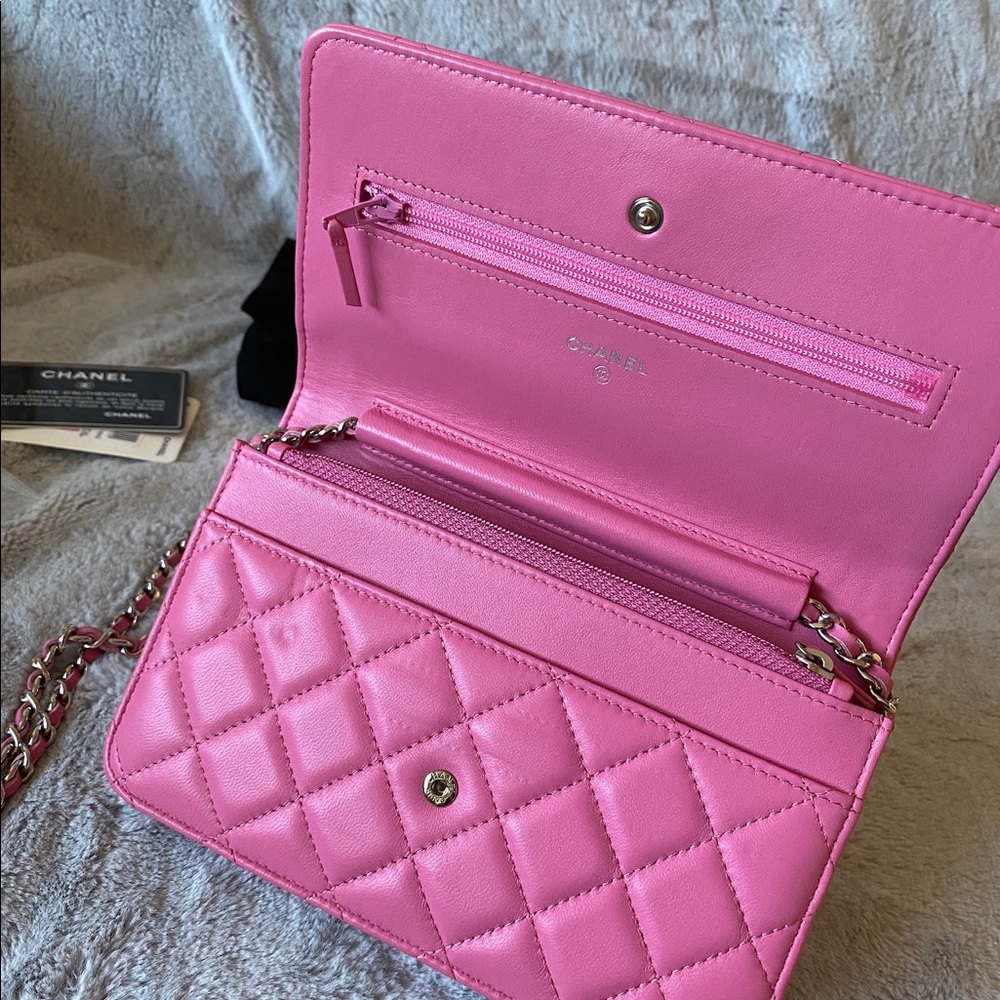 SOLD CHANEL Lambskin Quilted Wallet on Chain WOC Pink with glittered CC log - Picture 11 of 13